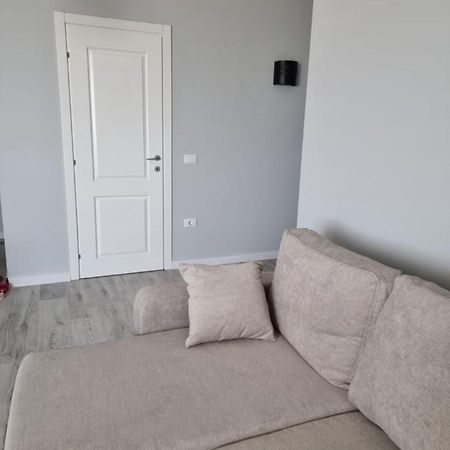Apartament 2 Camere Eliberarii Constanta Bagian luar foto
